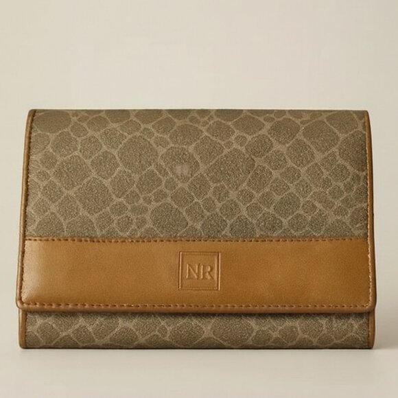 AUTH Nina Ricci Logo Leather Compact Wallet – Brown & Tan – Preowned - Picture 1 of 7